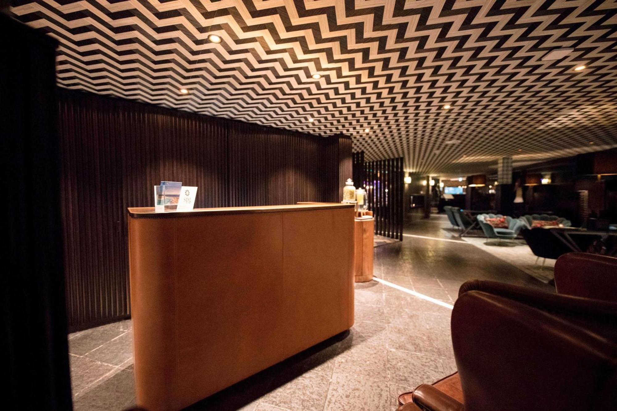Apollo Hotel Amsterdam, A Tribute Portfolio Hotel Exteriör bild